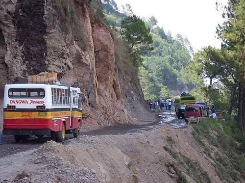 Dangwa Tranco Bus cruising Atok road section